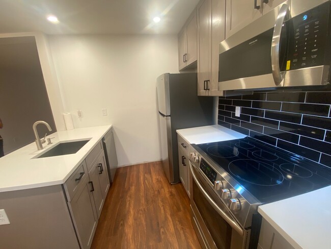 Kitchen 2 - 2011 Westfield Ter
