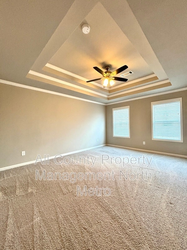 Building Photo - 5064 Silver Fox Trl