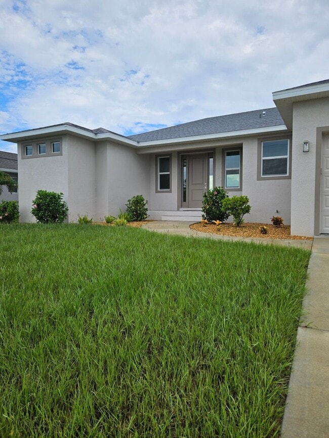 Building Photo - Beautiful place to call home