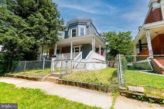 Building Photo - 3603 Oakmont Ave