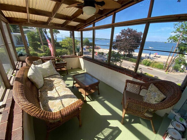 Foto del edificio - 50 Knollwood Rd