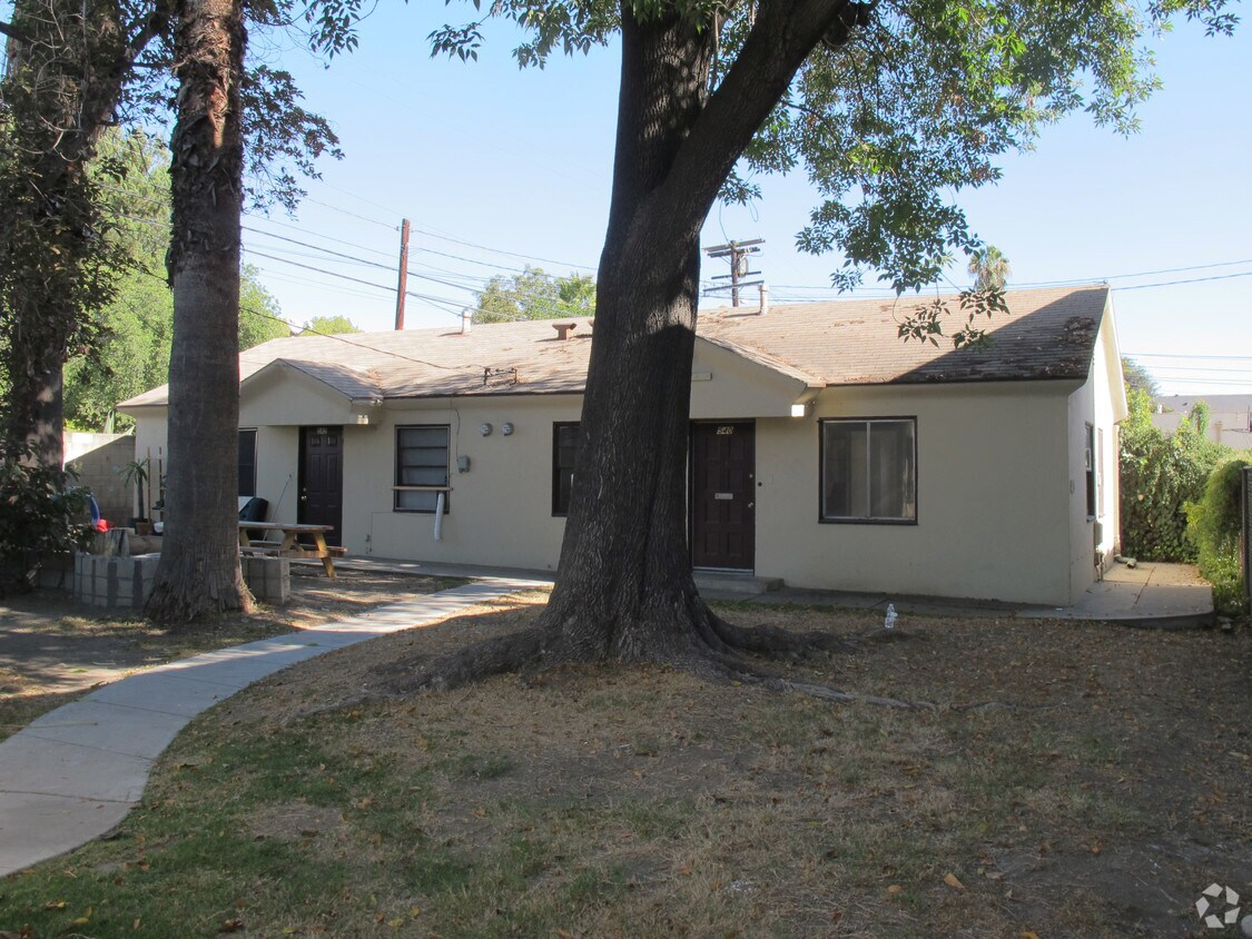 Building Photo - 540 N Towne Ave