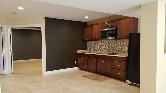 Building Photo - 13587 Elysian Dr