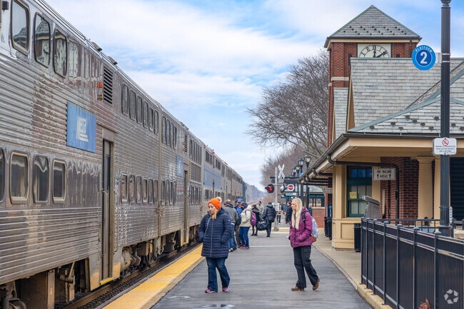 South Ridge commuters can access the Metra at Palatine station.