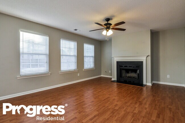 Building Photo - 504 Woodchase Green Dr
