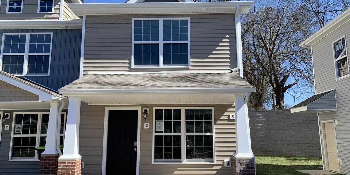 Foto principal - 955 Big Sky Dr