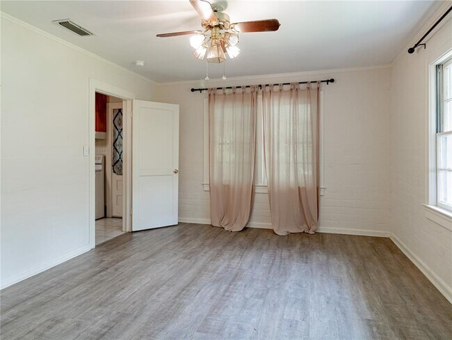 Foto del edificio - 1403 NW 11th Rd