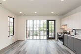Foto principal - 1220 N Bosworth Ave