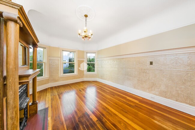 Foto del edificio - 1563 McAllister St