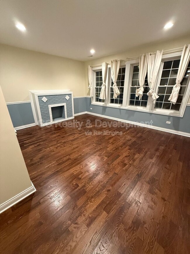 Foto del edificio - 1727 W Albion Ave