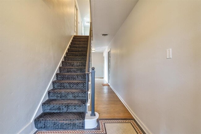 Building Photo - 201 NW 23rd St