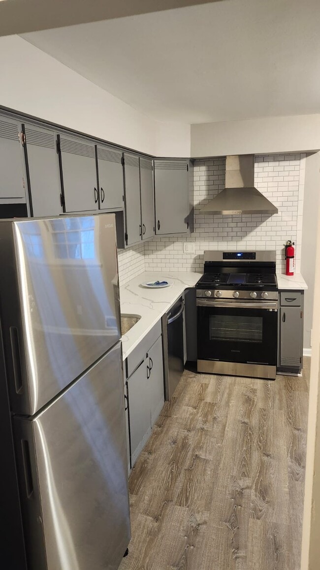 Building Photo - 17 Union Ave