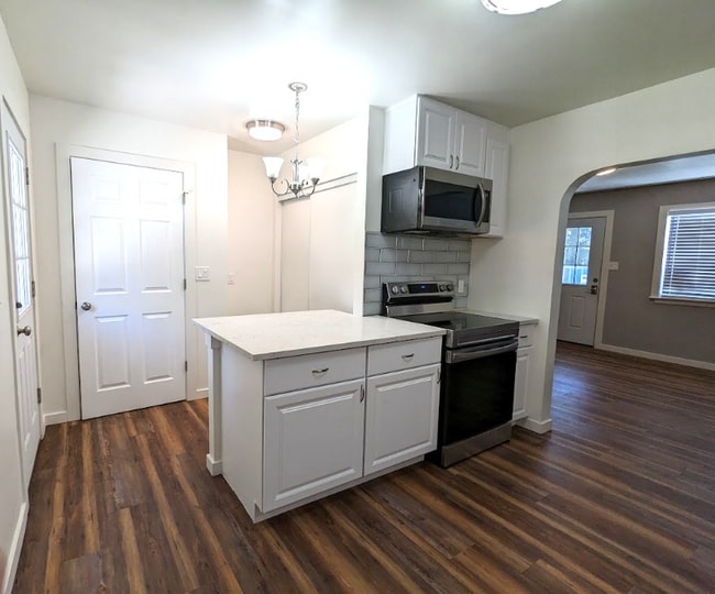 Photo - 910 2nd Ave House