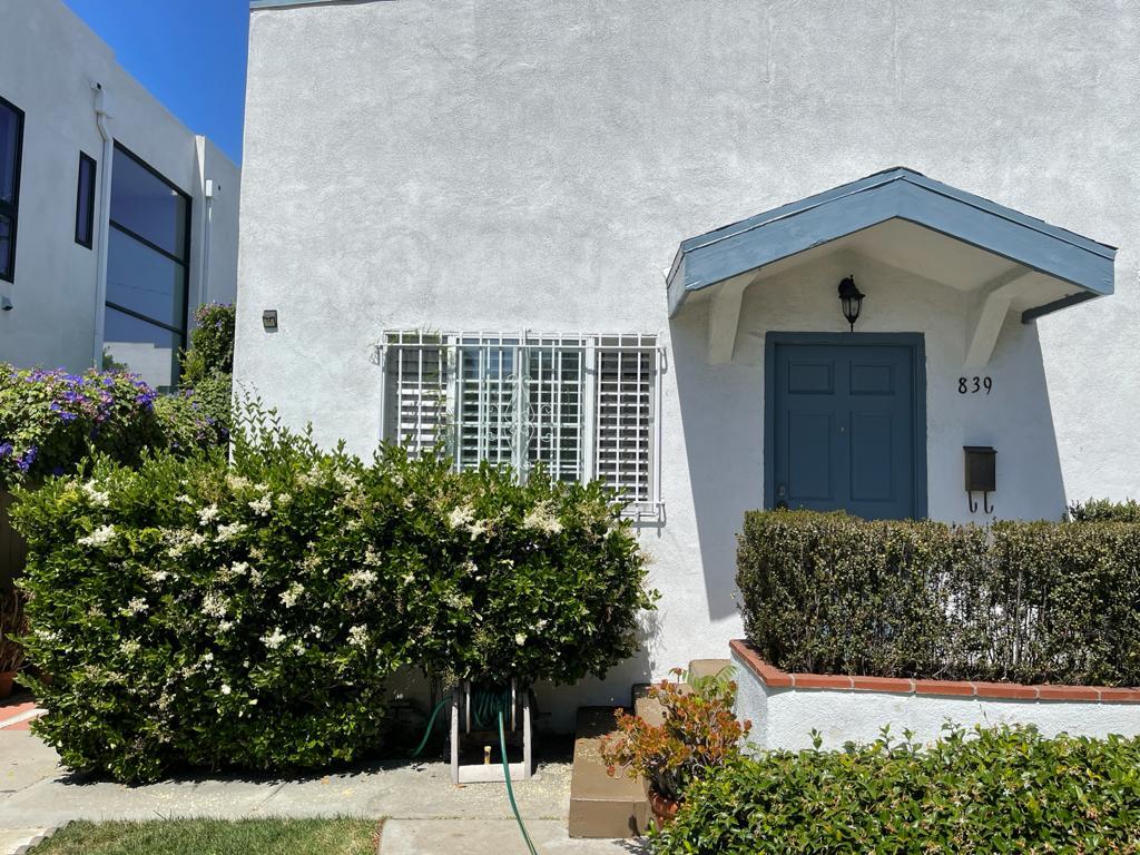 Duplex - front door - 839 N Orange Grove Ave