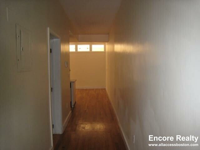 Building Photo - 62 Egmont St