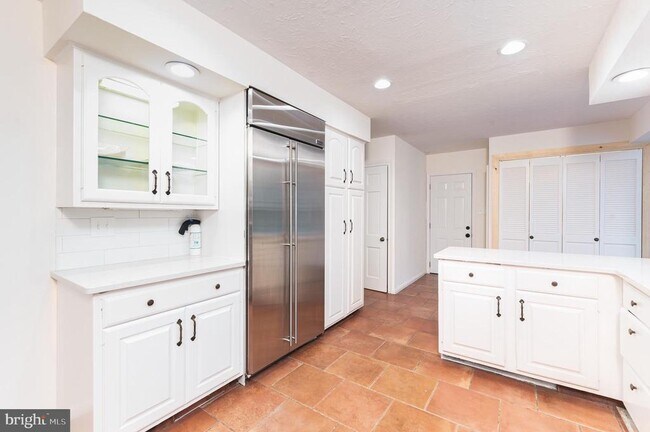 Building Photo - 50 Wistar Rd