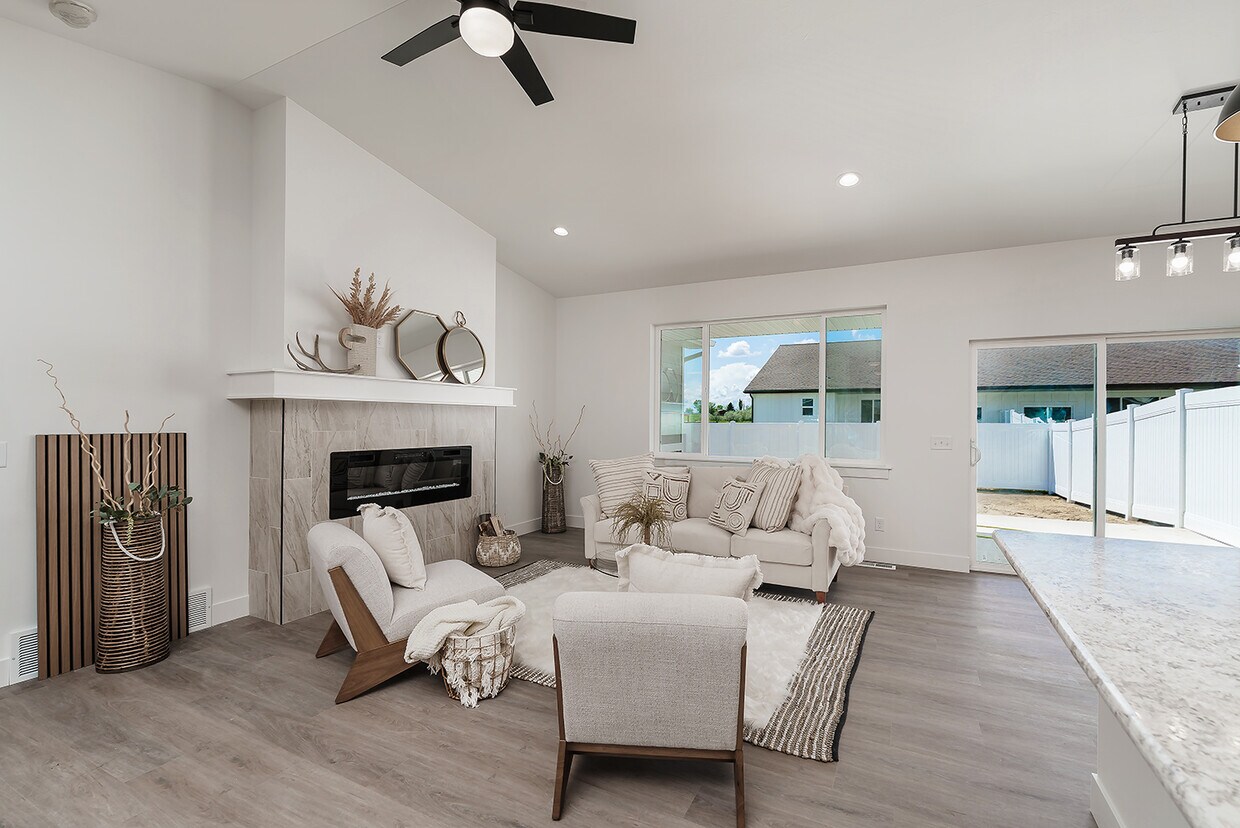 Foto principal - 5923 Little River Loop