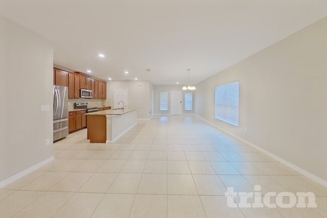 Building Photo - 417 Kestrel Dr