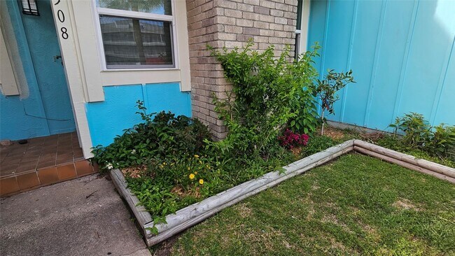 Foto del edificio - 7508 Stewart Rd