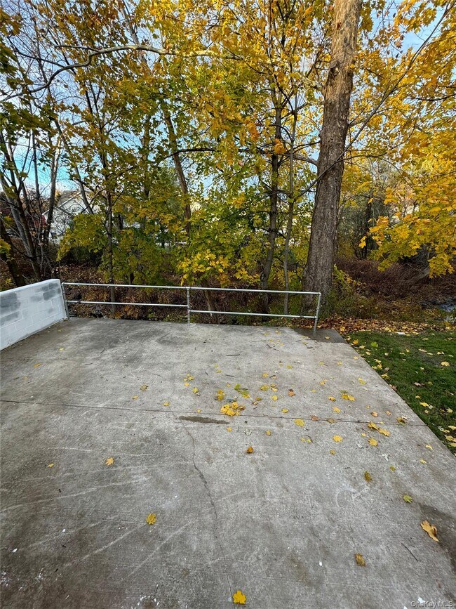 Foto del edificio - 32 Western Ave