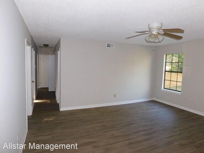 Foto del edificio - 3 br, 2 bath House - 8411 Old Forge