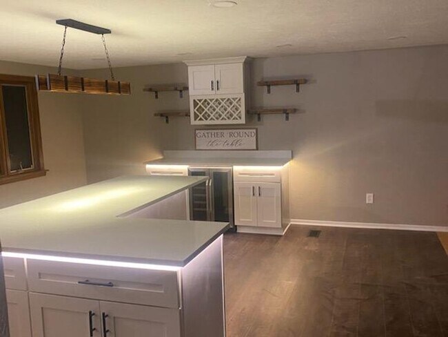 Building Photo - **********Brand new and Updated***Must see...