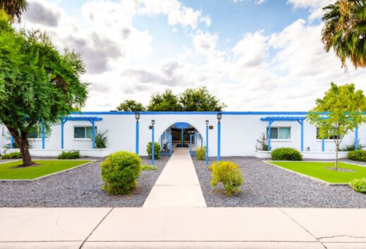 Building Photo - 316 S Westfall Ave