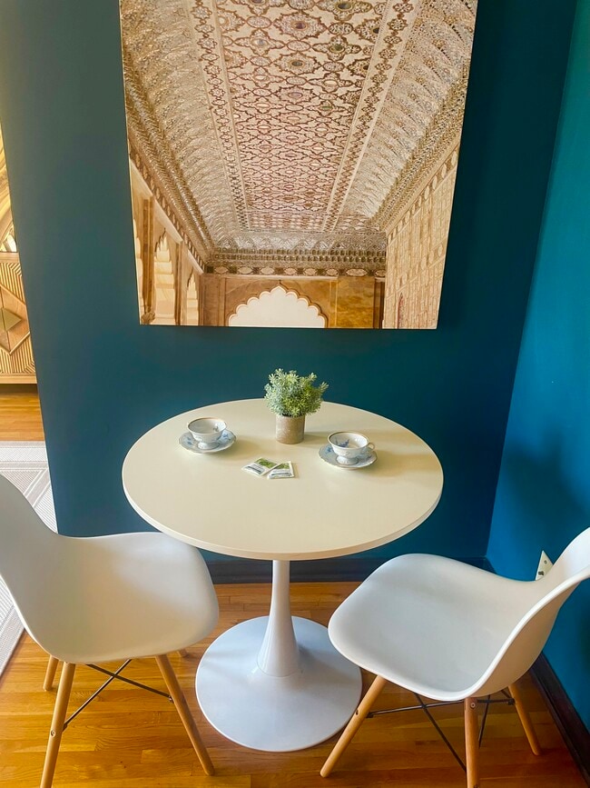 studio dining room - Los Altos – A Legendary Residence at 4121 Wilshire Blvd