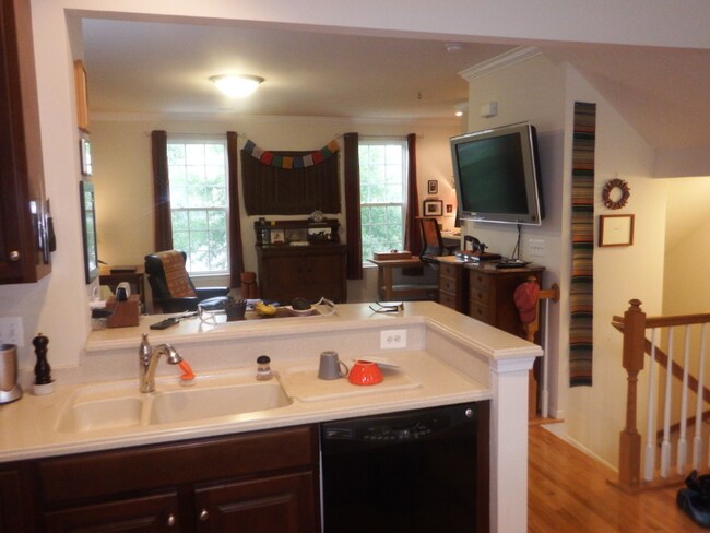 Building Photo - 312 Patriot Way