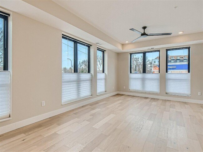 Foto del edificio - 4745 Minnehaha Ave
