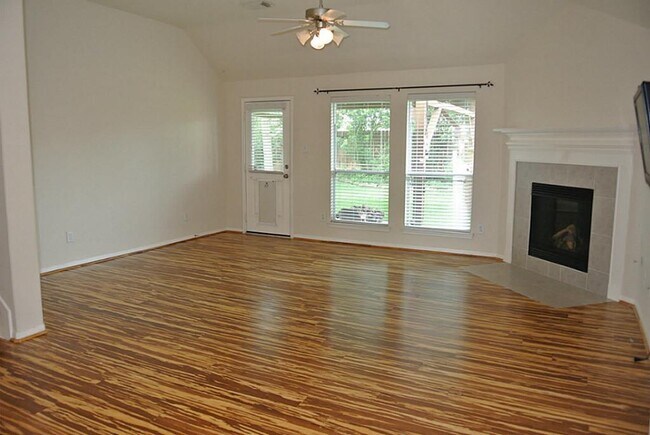 Foto del edificio - 25122 Florina Ranch Dr