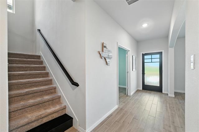 Building Photo - 2141 Olivereta Dr
