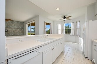 Building Photo - 3820 Sawgrass Way