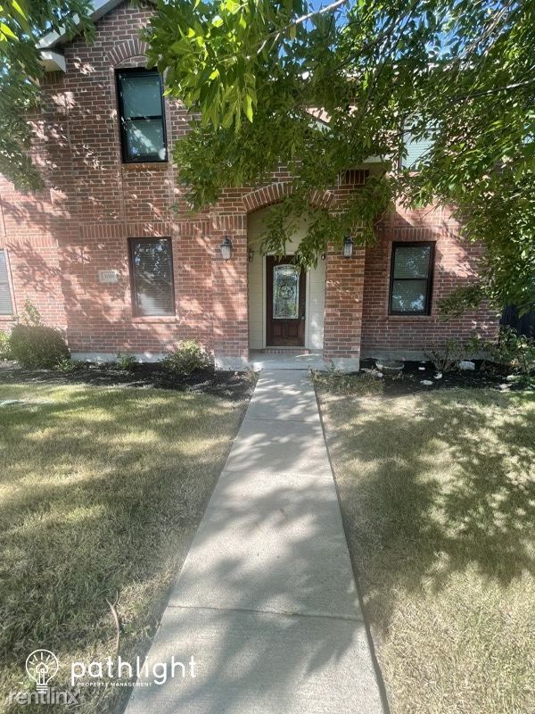 5 br, 2 bath House 3018 Meadow Bluff Dri... House Rental in Wylie