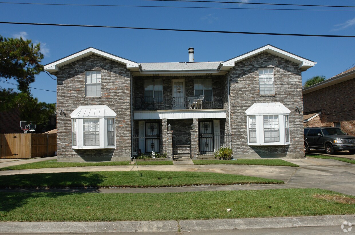 Primary Photo - 3737 Saratoga Dr