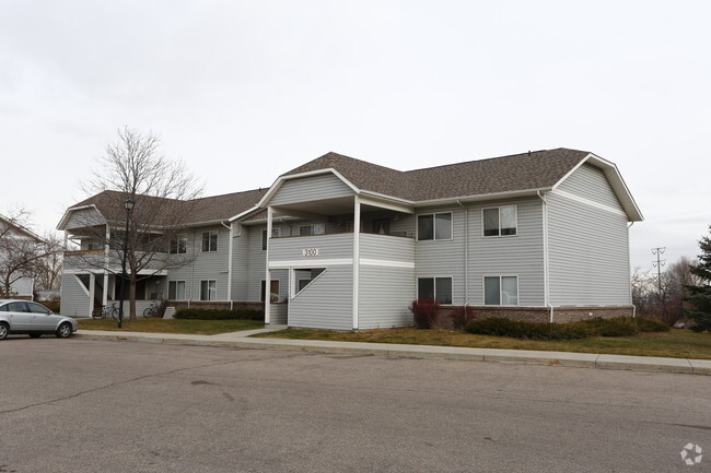 Kintzley Apartments - Kintzley Plaza