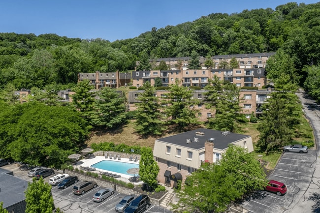 Building Photo - Trails at Mariemont