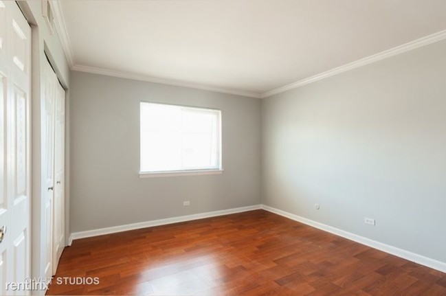 Building Photo - 9432 Bay Colony Dr
