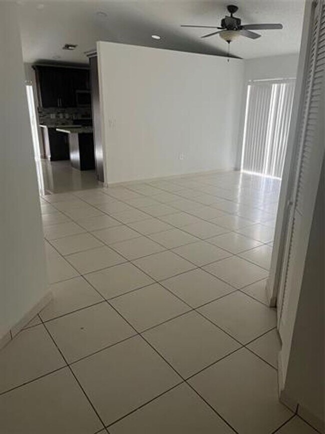 Foto del edificio - 13412 NW 5th Pl
