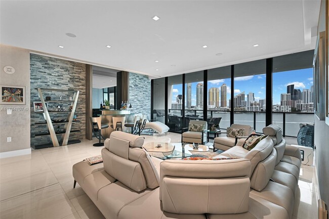 Foto del edificio - 5000 Island Estates Dr
