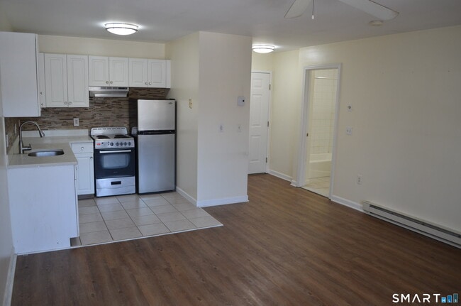 Foto del edificio - 50 Myano Ln