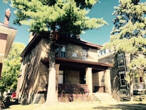 Building Photo - 160 E Lane Ave