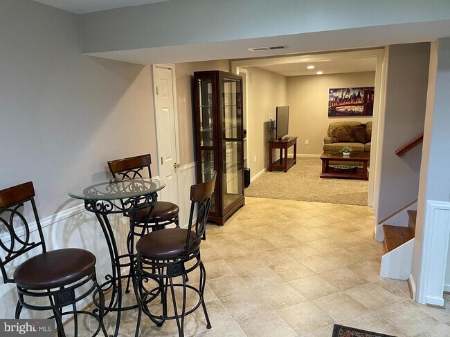 Foto del edificio - 15077 Stillfield Pl