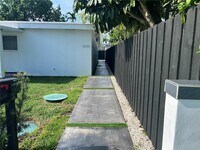 4290 SW 9th St
