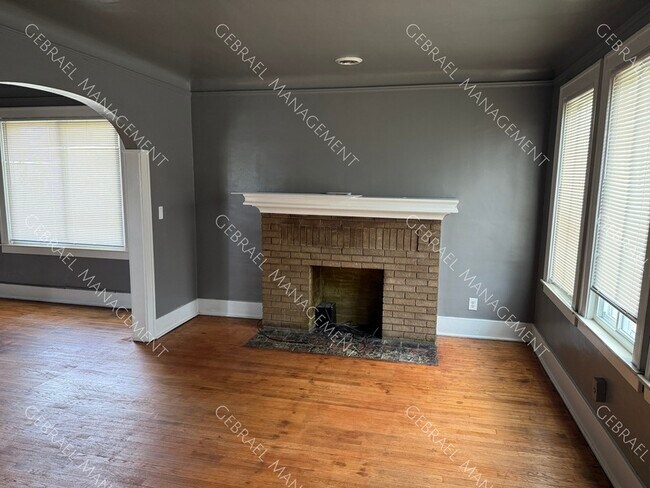 Building Photo - 5506 Linsdale St