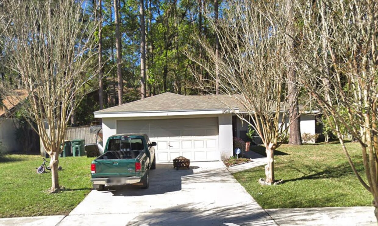 Building Photo - 10434 Docksider Dr W