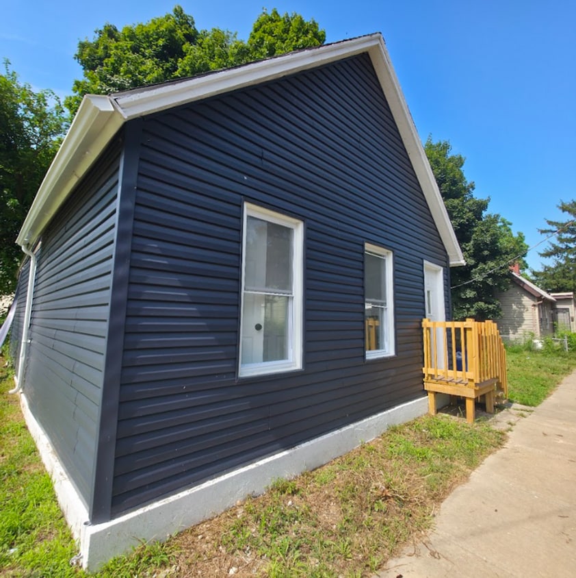 Foto principal - Single Family Ranch 2 beds 1 bath FOR RENT!