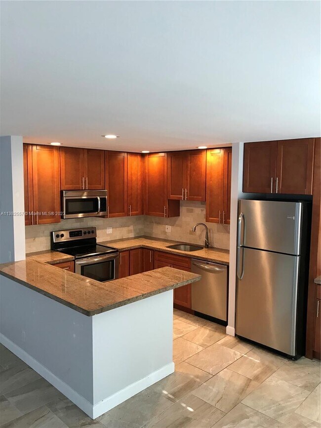 Foto del edificio - 274 Brittany F