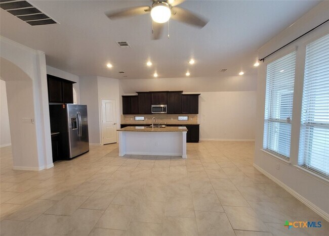 Foto del edificio - 226 Norwood Ct