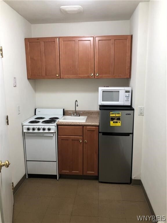 Foto del edificio - 42 E Spring St